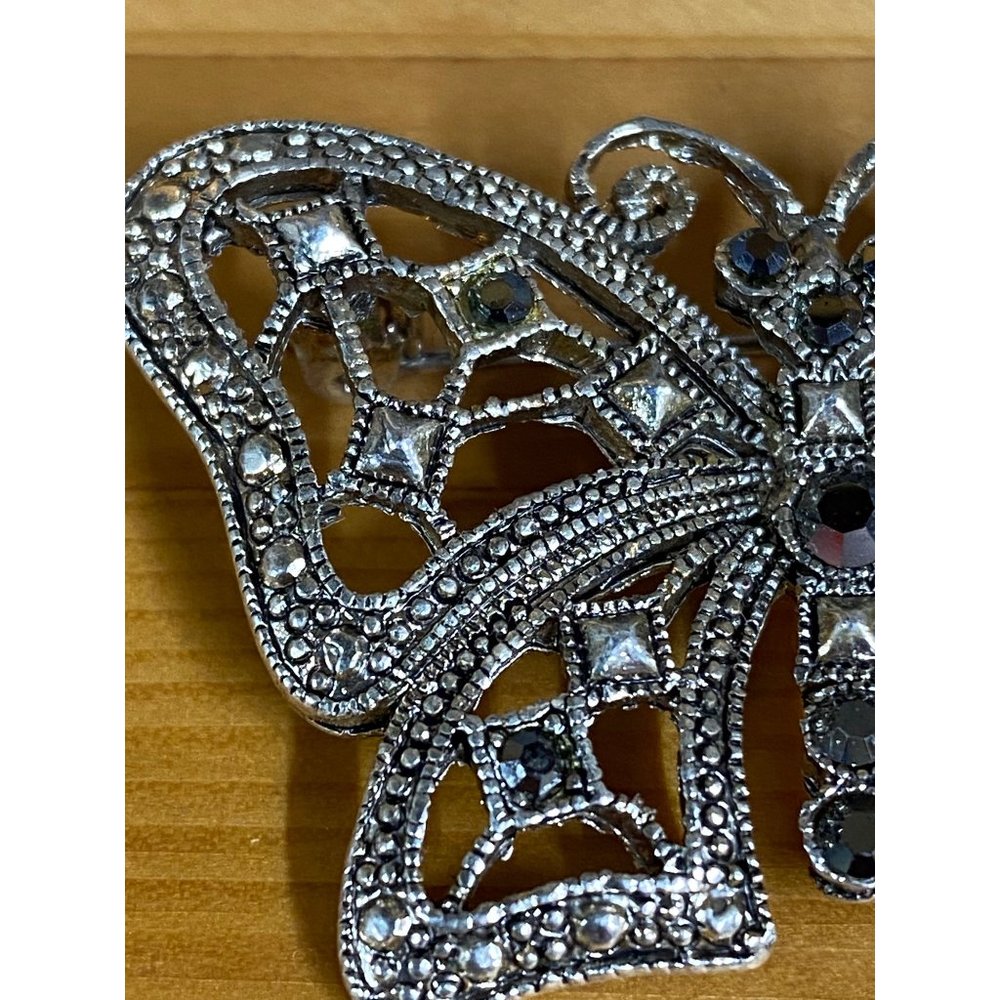 Filigree Butterfly Silver Color Pin Brooch Glass Crystal Rhinestone Accents - Picture 6 of 10